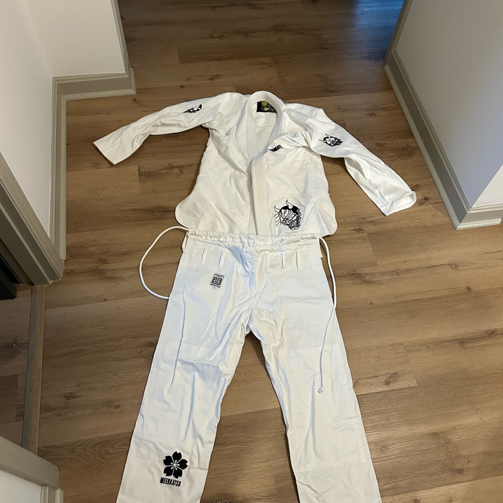 Women’s White Meerkatsu Laughing Hannya Brazilian Jiu Jitsu Gi- F4